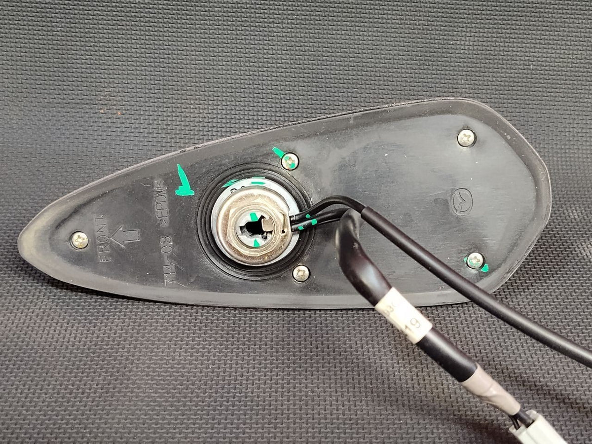 2014 2015 Mazda 3 JAPAN BUILT Roof Shark Fin Antenna WITH Integration 41V