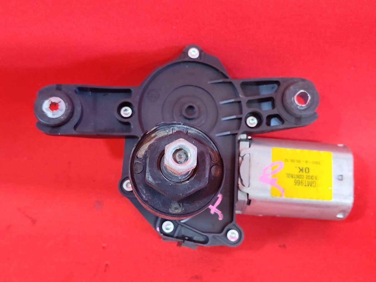 2008-2017 GMC Acadia 07-10 Saturn Outlook REAR Liftgate Hatch Glass Wiper Motor