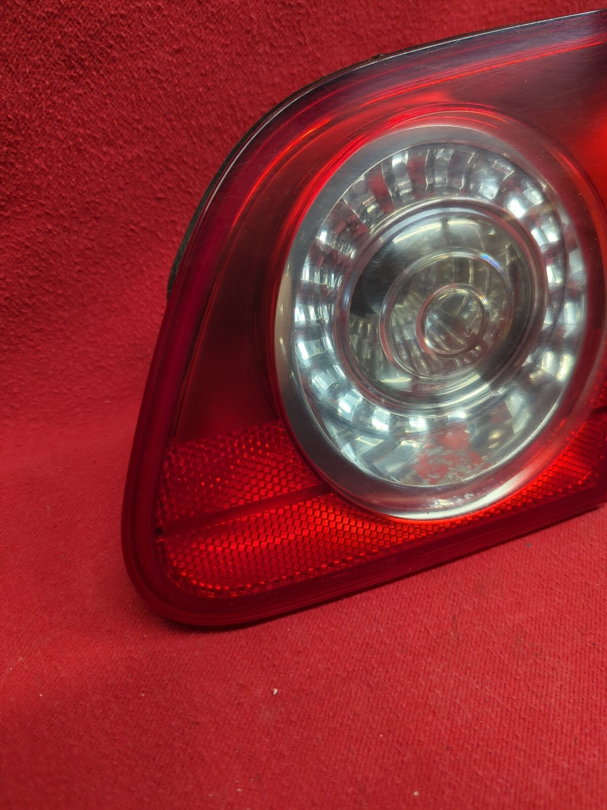 2006 2007 2008 2009 2010 Volkswagen VW Passat RIGHT INNER TRUNK Tail Light Lamp