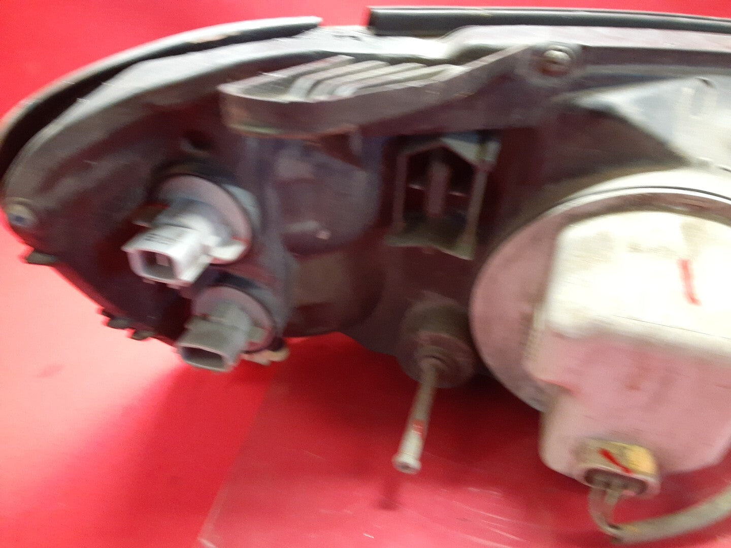 2000-2006 Subaru Outback Front Left Driver Headlight Assembly 84001AE15A