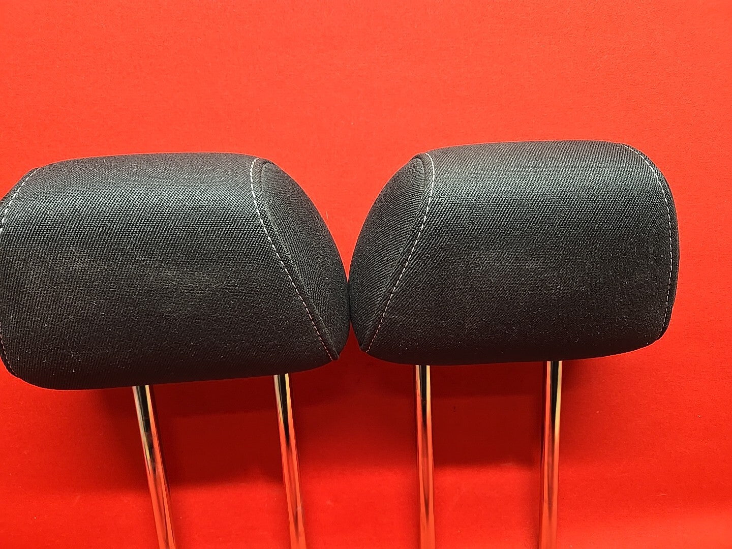 18-20 Buick Regal Sportback TourX REAR Left Right Seat Headrest SET Black Cloth