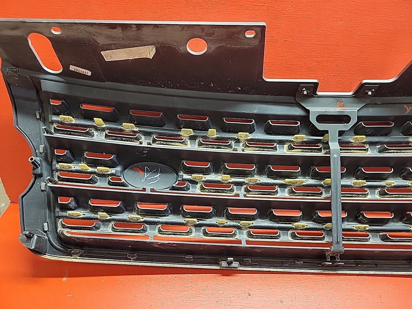 2013-2019 Land Rover Range Rover Front Upper Grille Silver LR077427