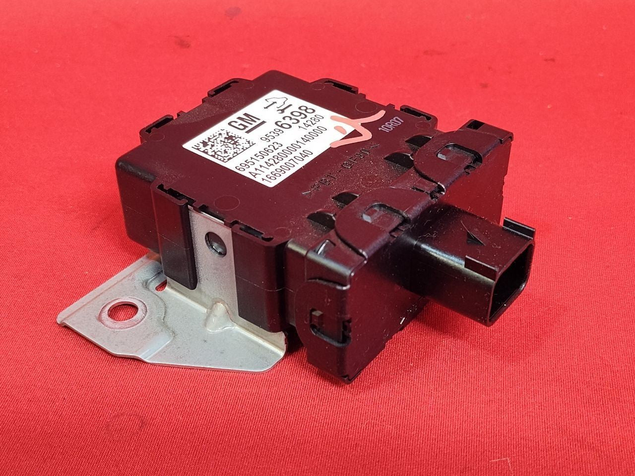 2015 Chevy Chevrolet Spark EV Pedestrian Sound Alert Control Module 95396398