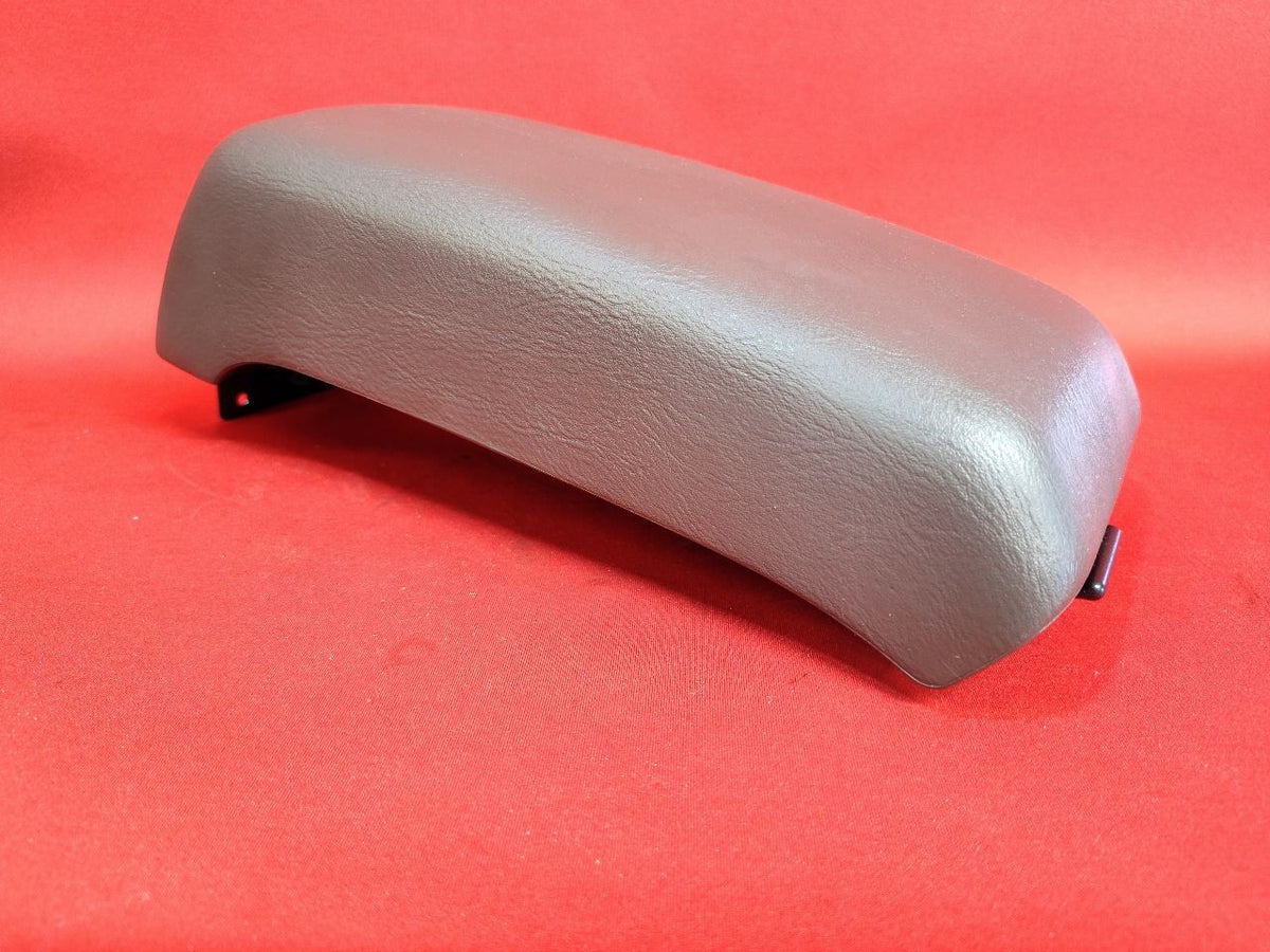 2002-2004 Subaru Outback Legacy Auto Trans Center Console Arm Rest Lid BROWN