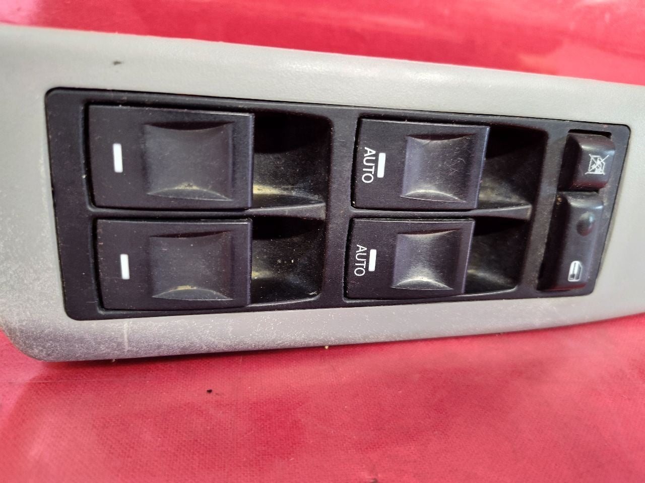 07-09 Dodge Durango FRONT LEFT DRIVER Master Window Mirror Lock Switch w/ Bezel