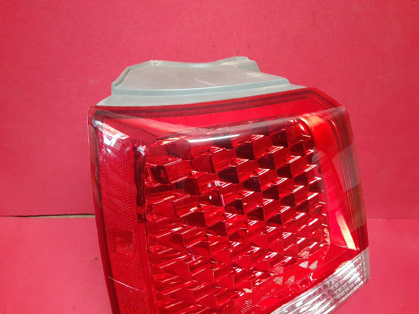 2011 - 2013 Kia Sorento LEFT DRIVER Quarter Tail Light Lamp Halogen 92401-1U000