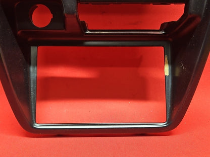 94-95 Nissan Pathfinder 95-97 Pickup Center Dash Radio Bezel Trim Air Vent Panel