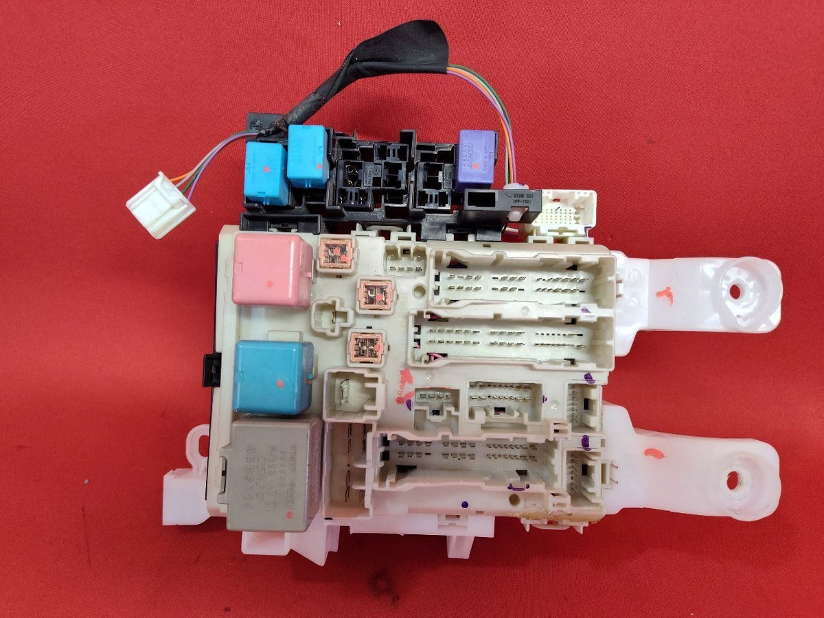 2006-2008 Toyota Rav4 Instrument Panel Dash Fuse Box Junction Block 82730-42050
