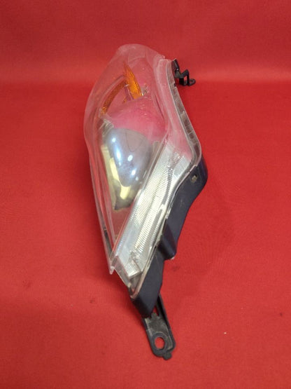2011-2014 Nissan Juke LEFT DRIVER Headlight Turn Signal Parking Combination Lamp