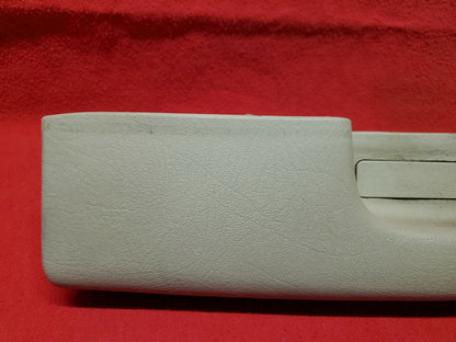 2005 2006 2007 2008 Chevrolet Chevy Trailblazer REAR LEFT Door Arm Rest Tan