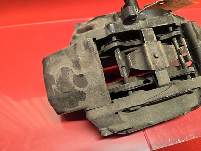2003 - 2007 Maserati Quattroporte 07-13 GranTurismo FRONT PASSENGER Caliper