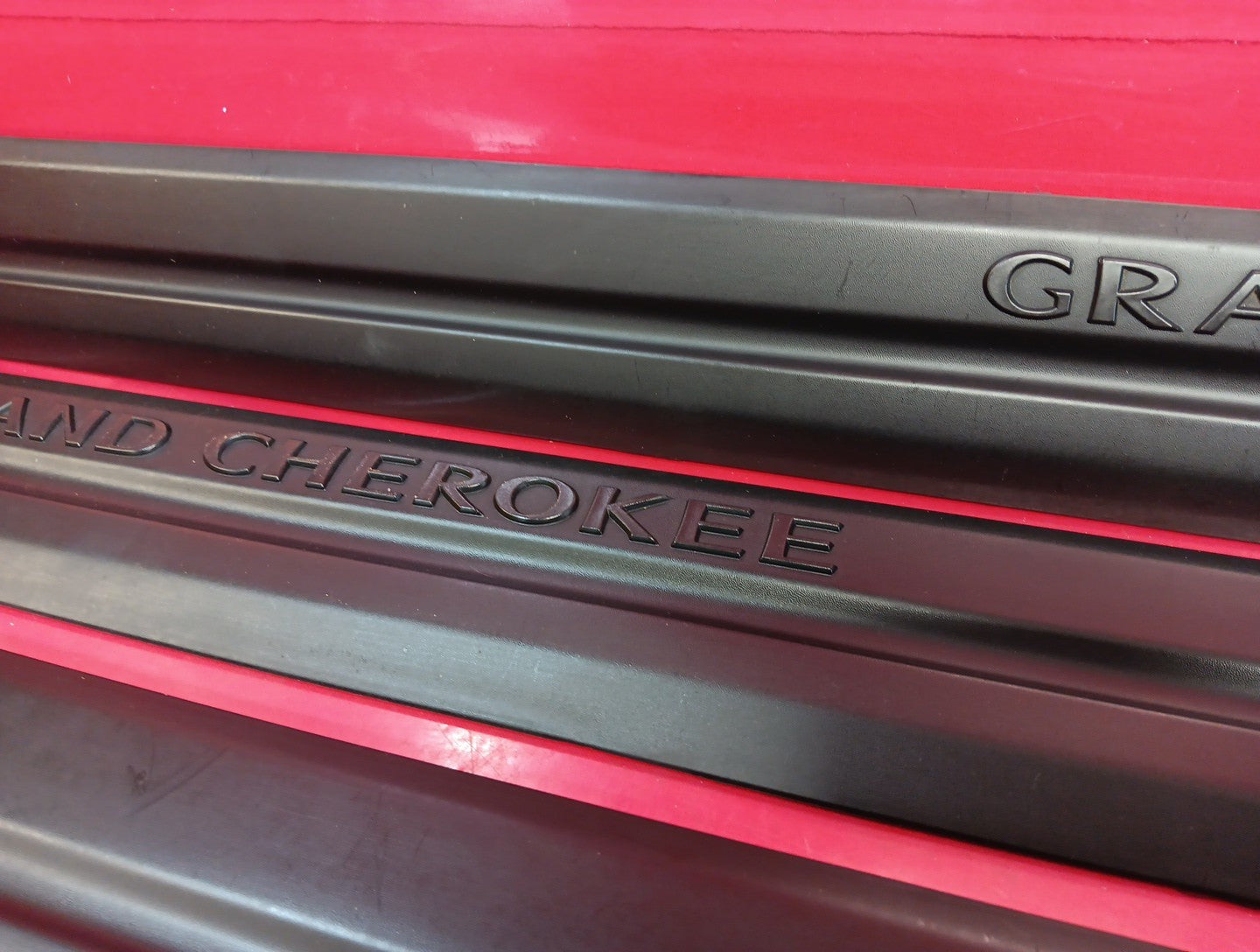 2005 2006 Jeep Grand Cherokee Exterior Door Molding Trim Strips Black FULL SET