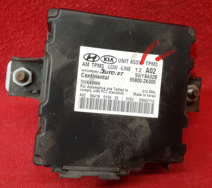 2010 2011 Kia Soul TPMS Tire Pressure Assembly Control Module Unit 95800-2K000