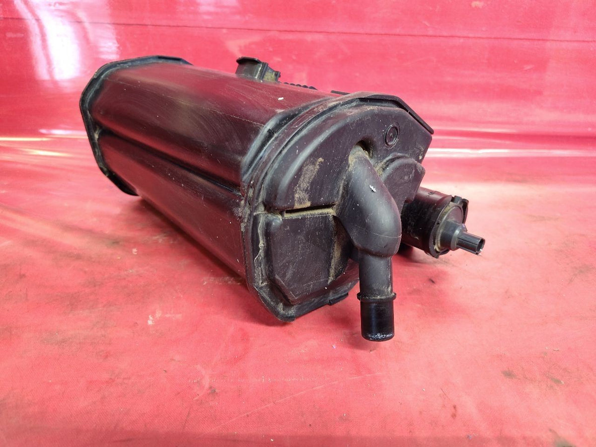 2007-2017 Mercedes C-Class Evaporative Emissions Fuel Vapor Charcoal Canister