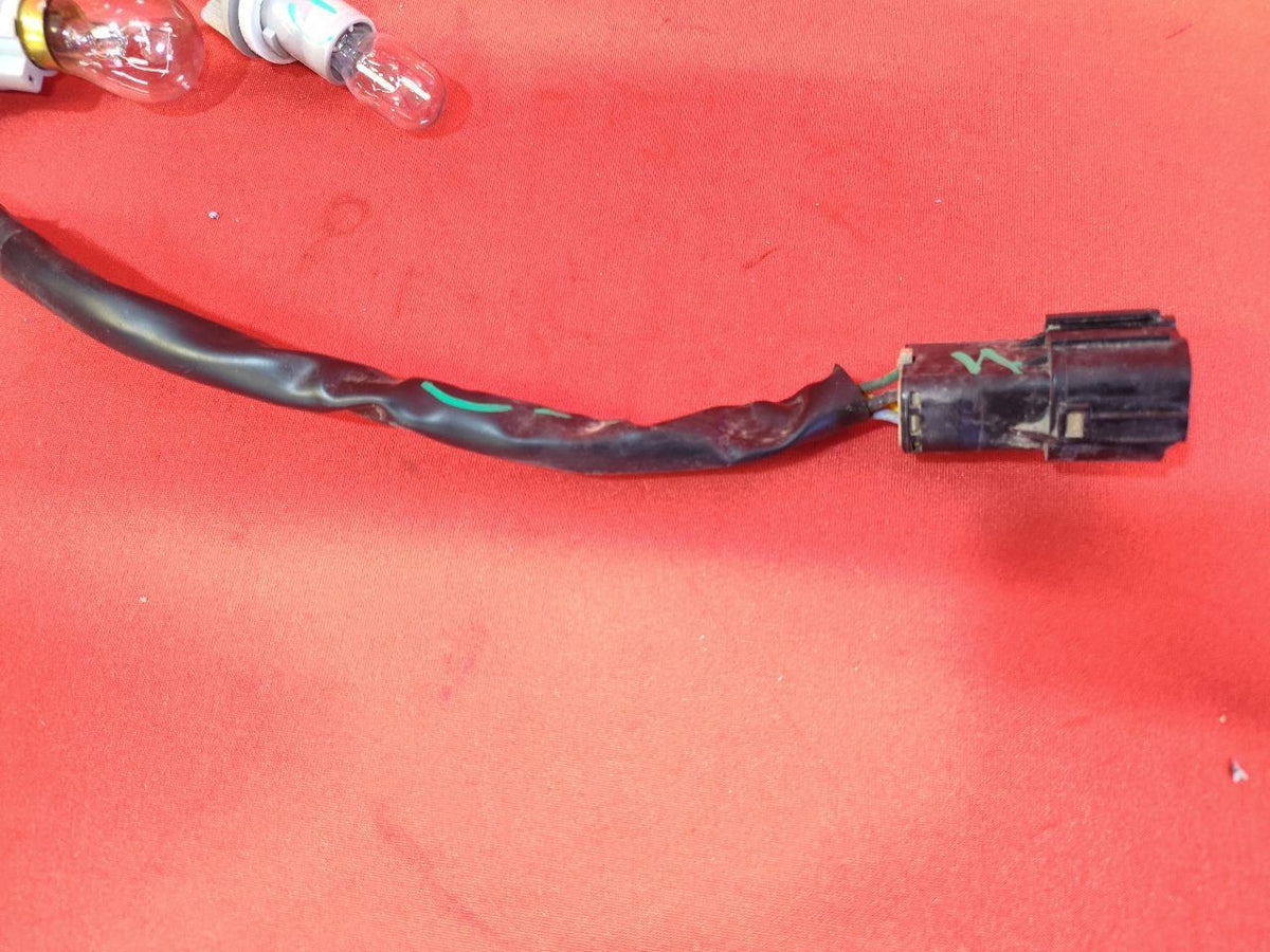 2012 2012 Kia Soul REAR Left or Right Tail Light Lamp Wiring Socket Harness