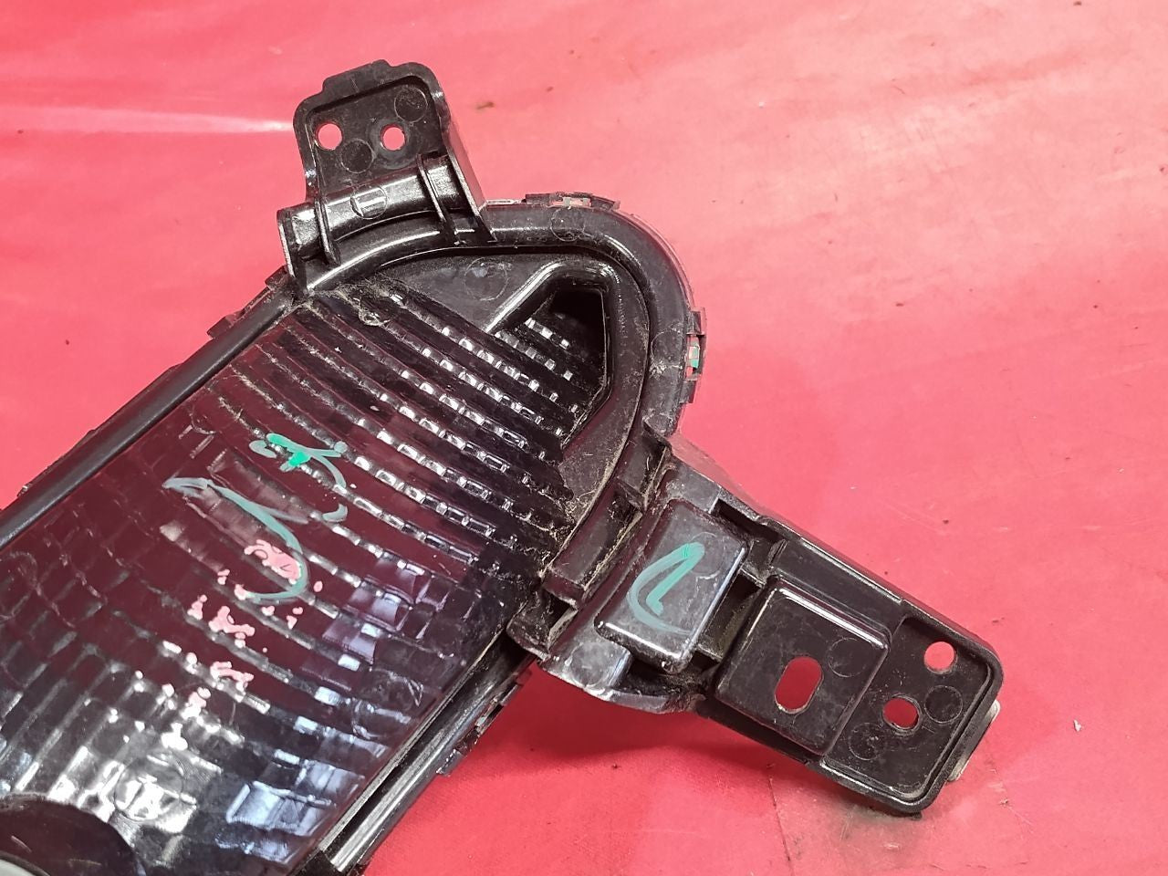 2019-2021 Kia Forte FRONT LEFT DRIVER Turn Signal Corner Lamp w/ Bezel