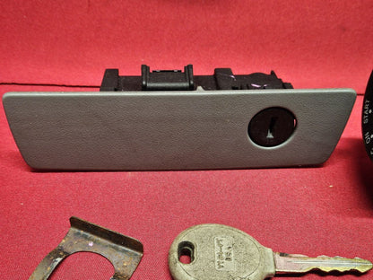 2006 Dodge charger 05-06 Magnum / 300 Ignition Lock Switch Door Cylinder Key SET