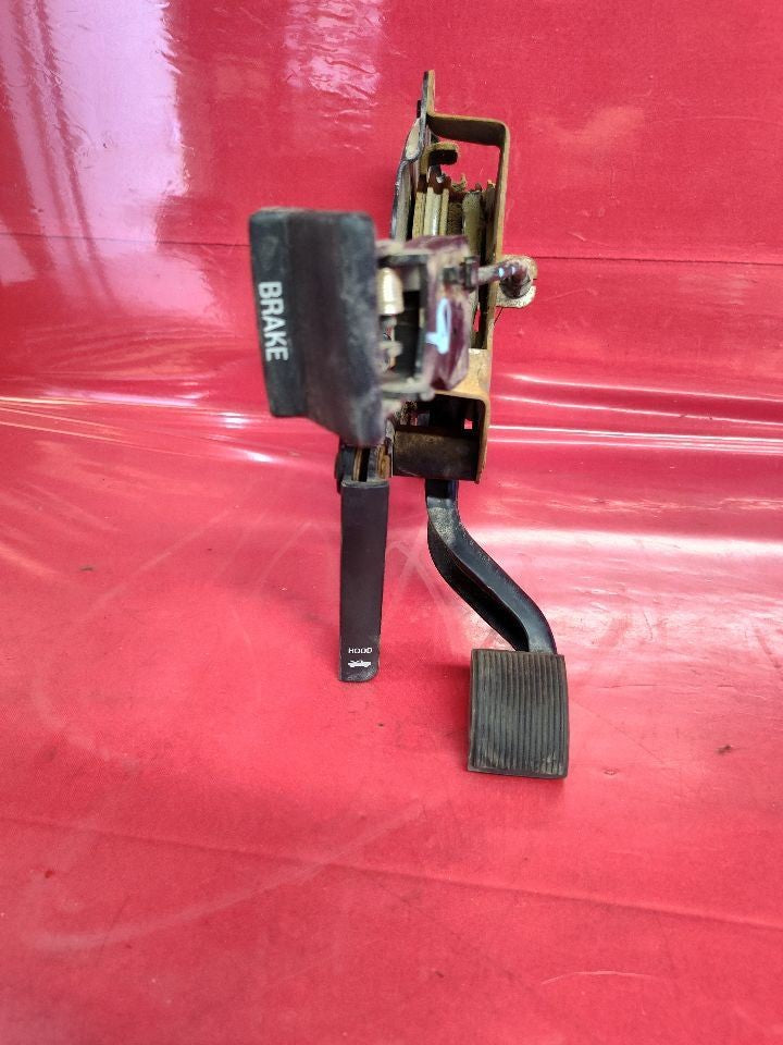 2005-2010 Ford F-250 F-350 Super Duty Emergency Parking Brake Pedal Lever