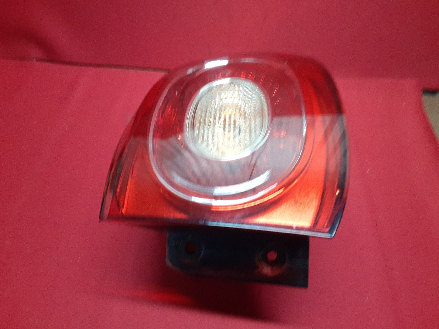2009 - 2011 VW Volkswagen Tiguan RIGHT PASSENGER Quarter Mounted Tail Light Lamp