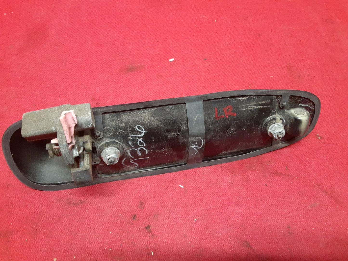 2002 2003 2004 Jeep Grand Cherokee Overland REAR LEFT Exterior Door Handle