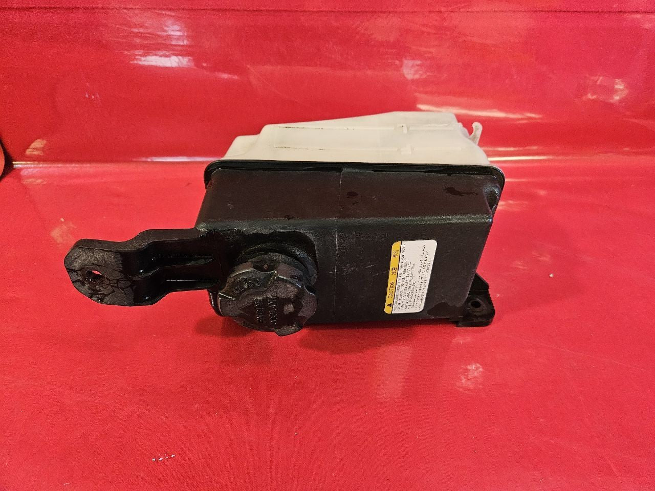 2011-2013 Kia Sorento L4 / V6 Coolant Tank Reservoir Bottle w/ Cap 95447-3B000