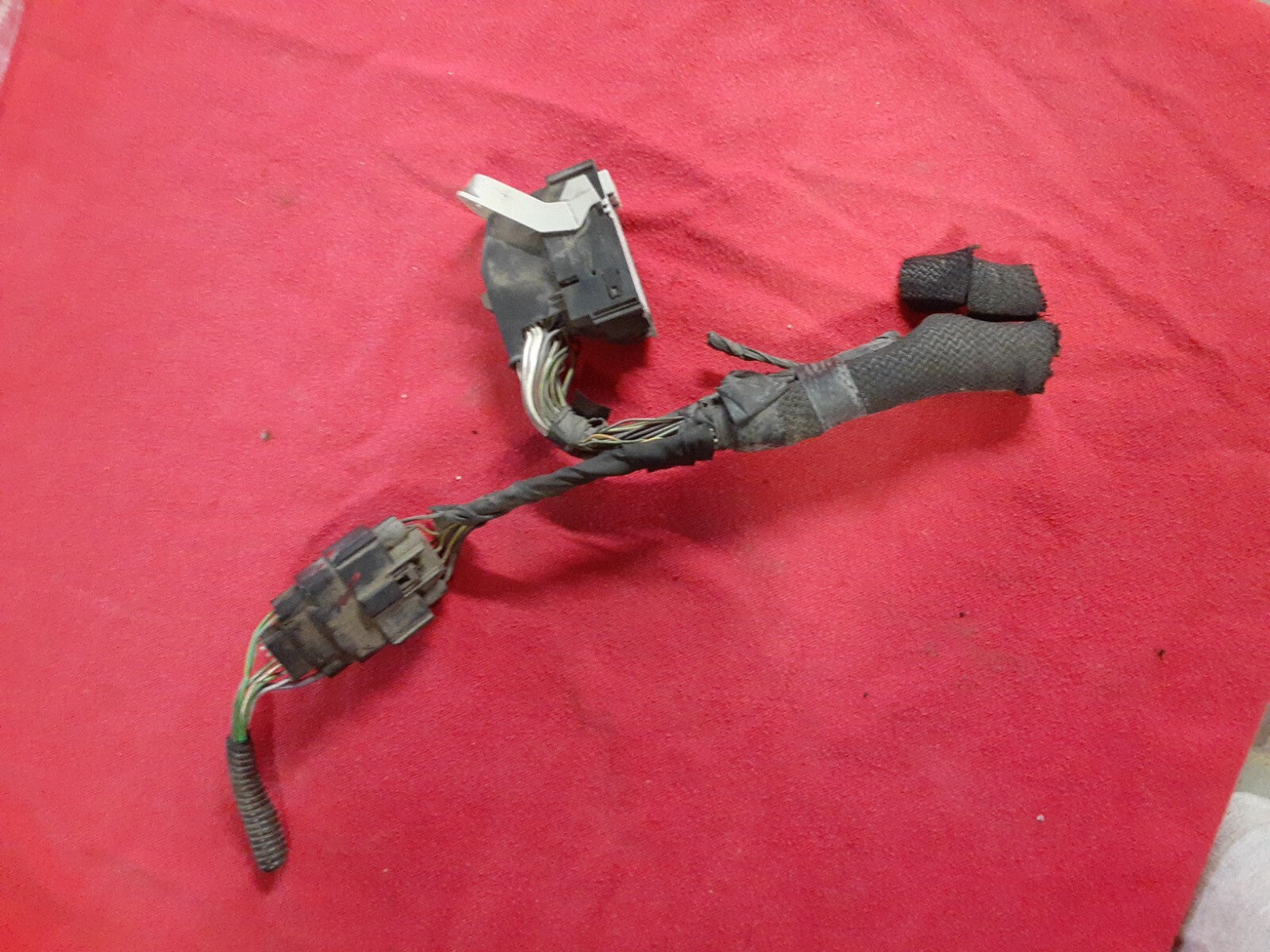2013 Lincoln MKT 3.5L V6 Powertrain Module  PCM PCU DA8A-12A650-KF PIGTAILS ONLY