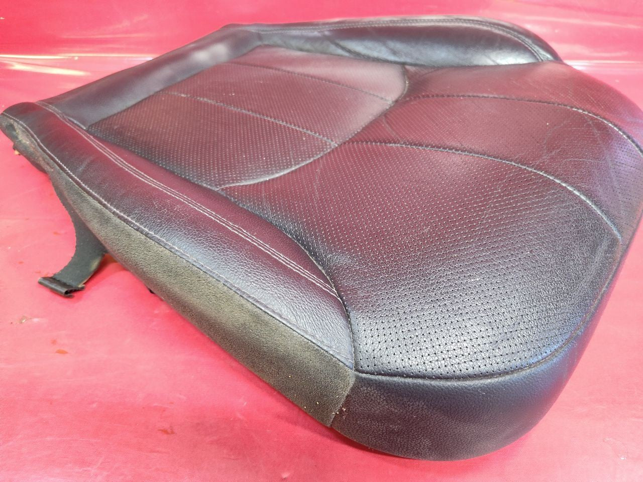 2016-2019 Range Rover Evoque FRONT LEFT DRIVER Seat Cushion Perforated Leather