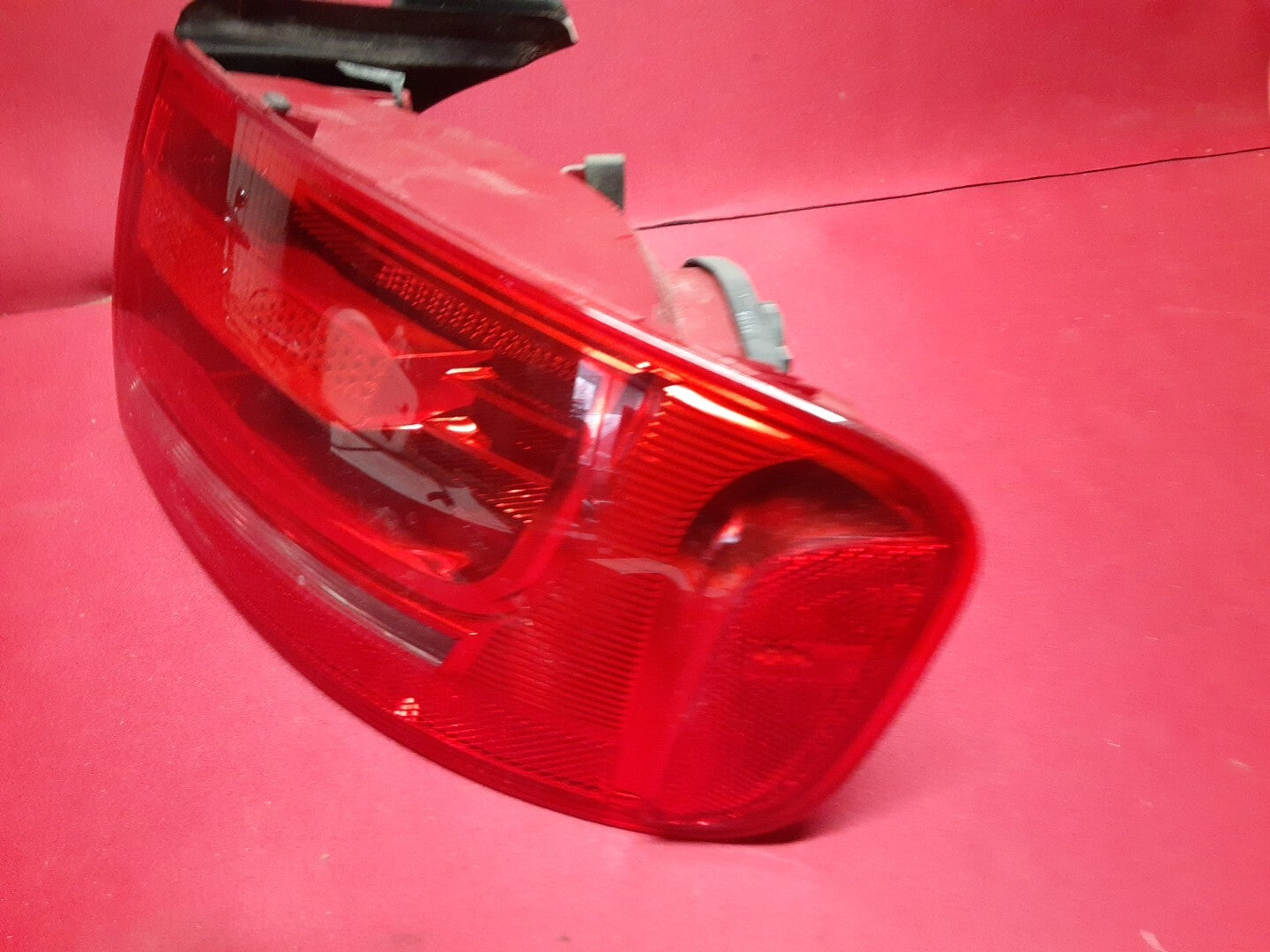 2009 - 2012 Audi A4 10-12 S4 RIGHT PASSENGER OUTER Tail Light Lamp HALOGEN