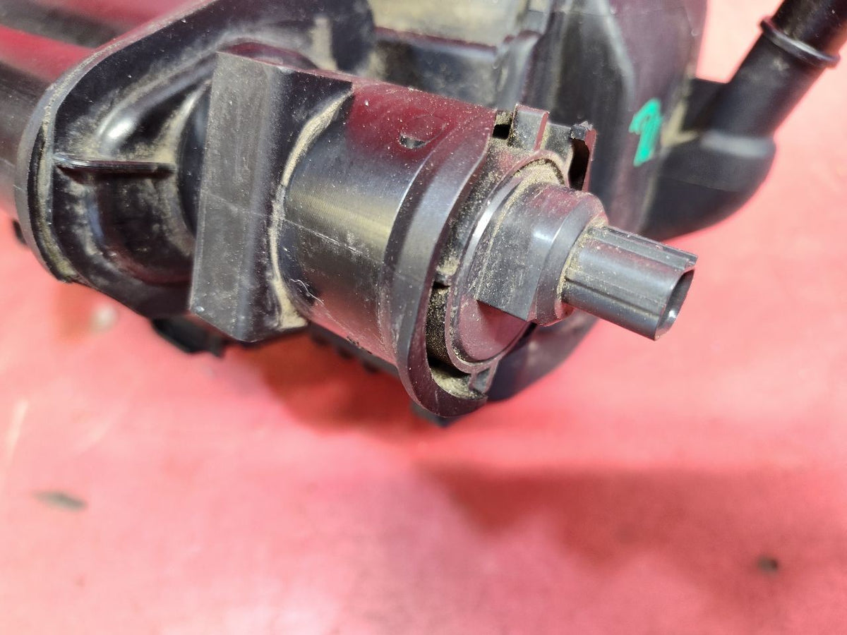 2007-2017 Mercedes C-Class Evaporative Emissions Fuel Vapor Charcoal Canister