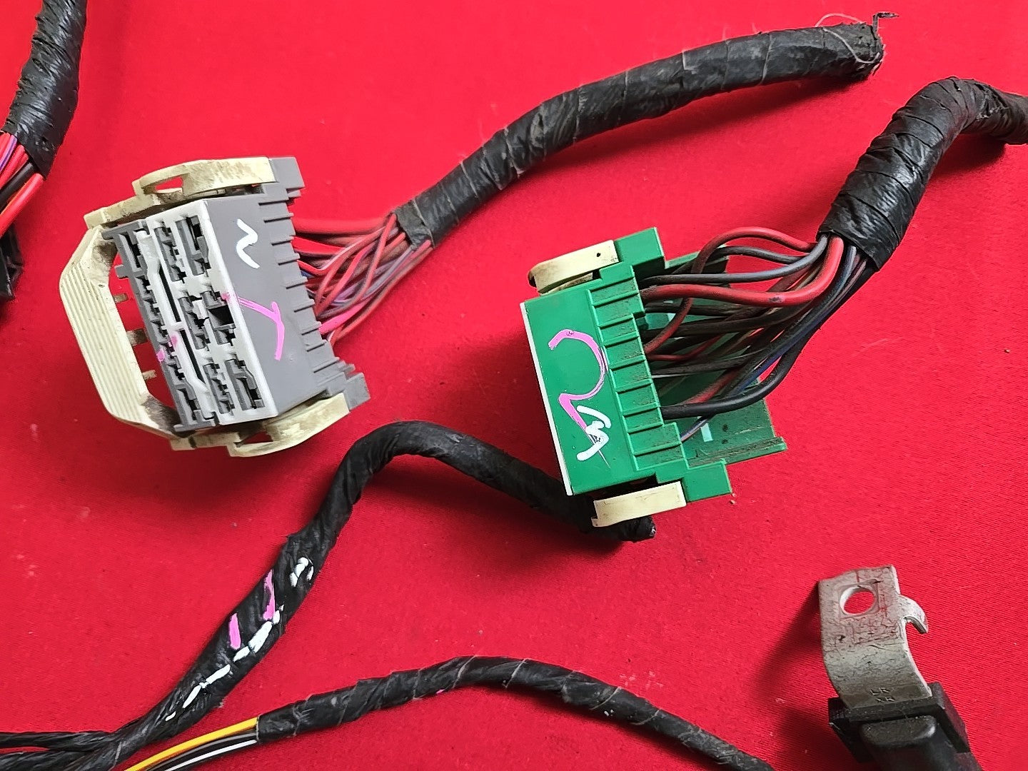 2011-2014 Chrysler 200 Dodge Avenger TIPM Module Fuse Box - PIGTAIL WIRES ONLY