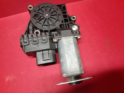 1998 - 2005 Audi FRONT RIGHT PASSENGER Window Motor 4B0-959-802-D