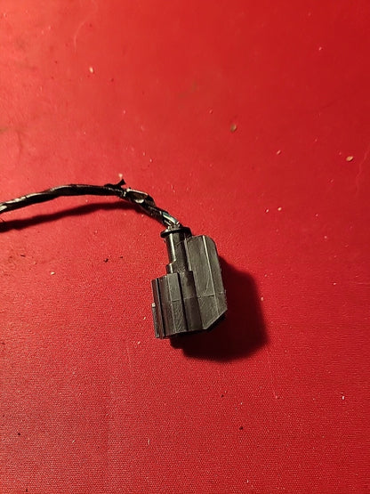2008 2009 2010 Dodge Avenger Center High Third Brake Lamp Pigtail 5113616AA