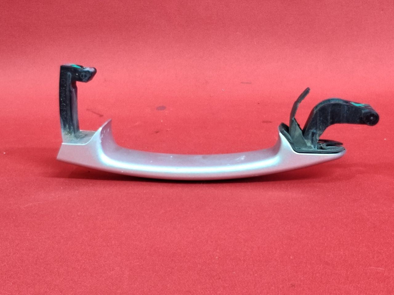 2009-2018 Volkswagen REAR Right -or- Left Door Handle w/ Cap LA7WL Reflex Silver