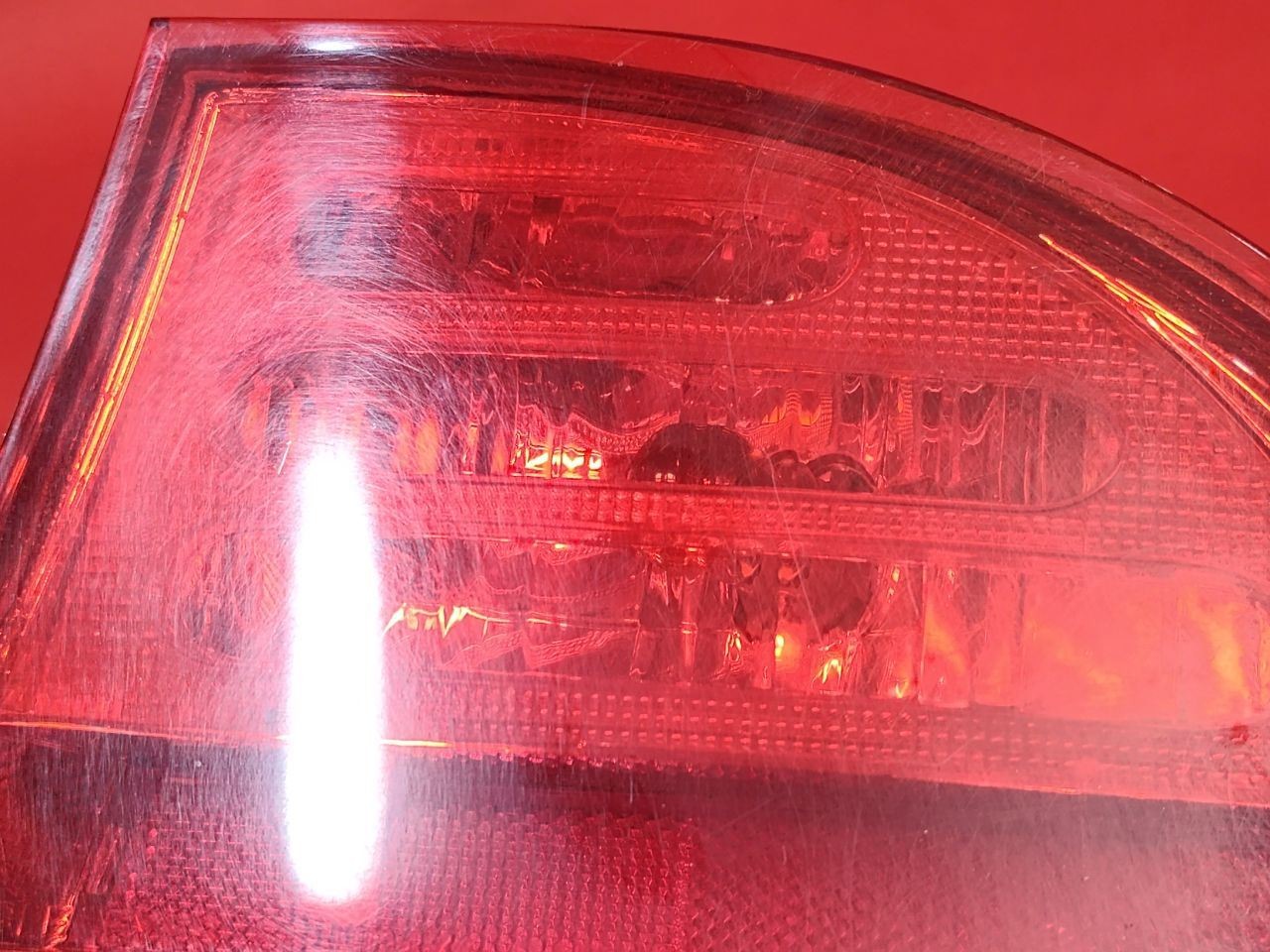 2006-2008 Honda Civic SEDAN Body Quarter Mounted RIGHT PASSENGER Tail Light Lamp