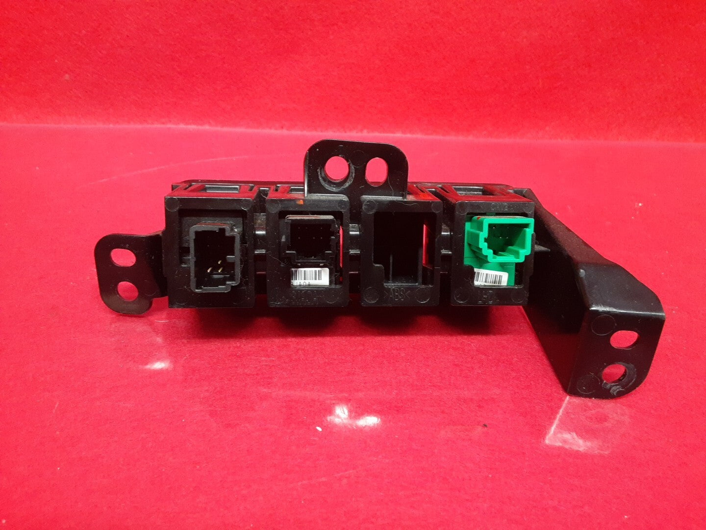 13-20 Infiniti Traction Control Power lift gate Switch Panel Dash 68168-3JA0A