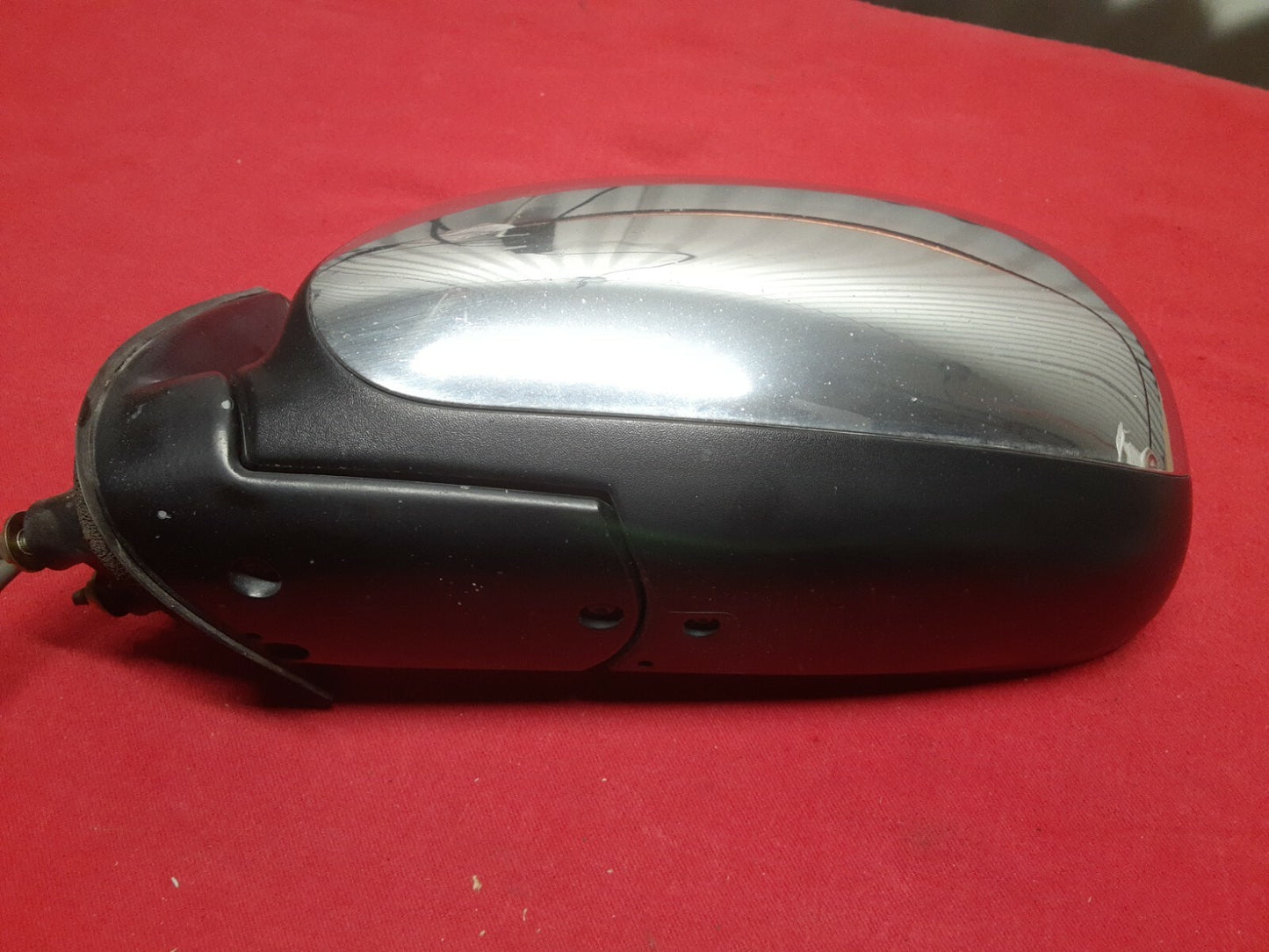 2000 - 2006 Toyota Tundra Driver Side / Left Side Mirror - Chrome