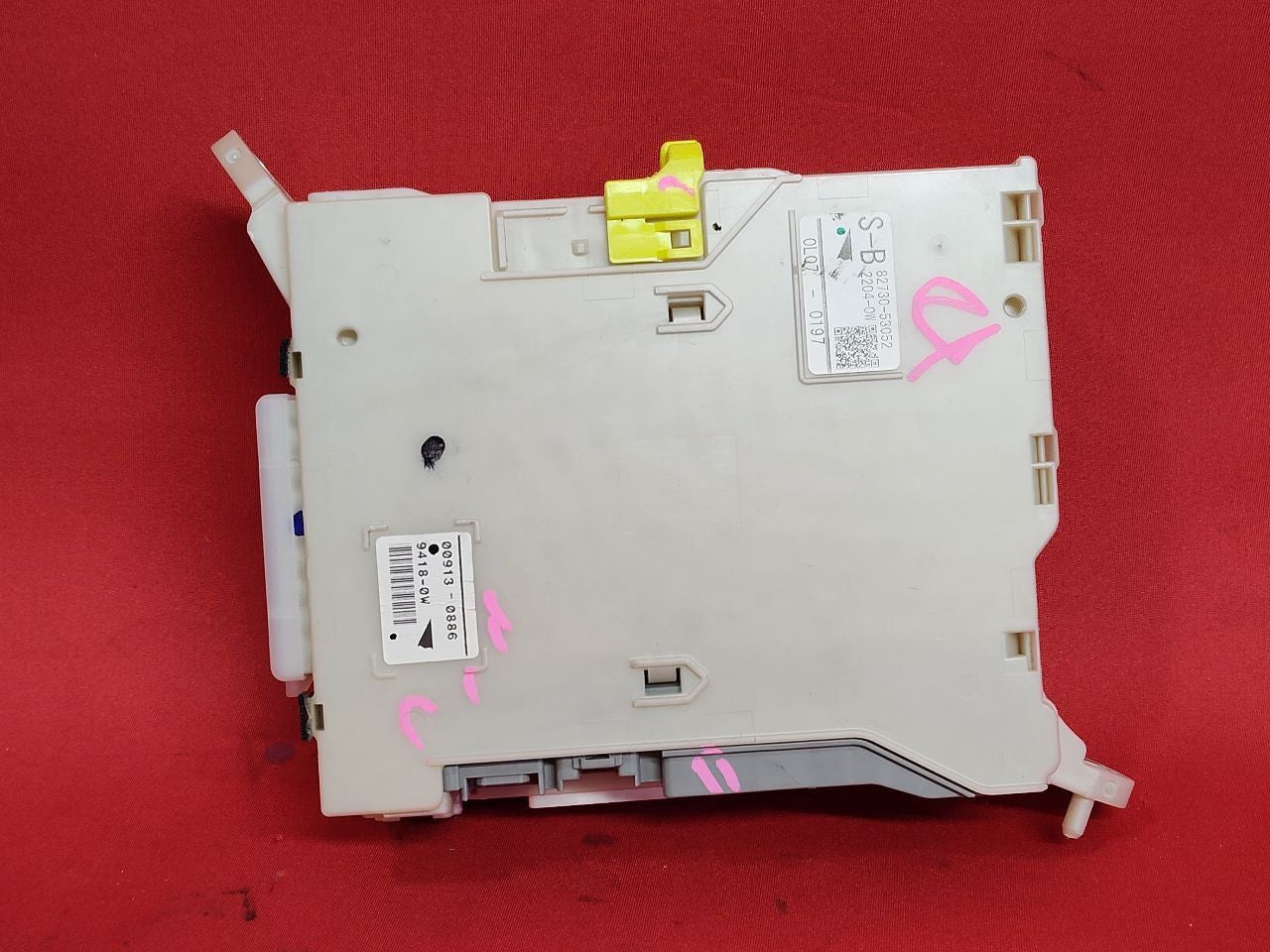 2011 2012 Lexus IS250 IS350 ISF Auto Trans LEFT DRIVER Fuse Box Junction Block