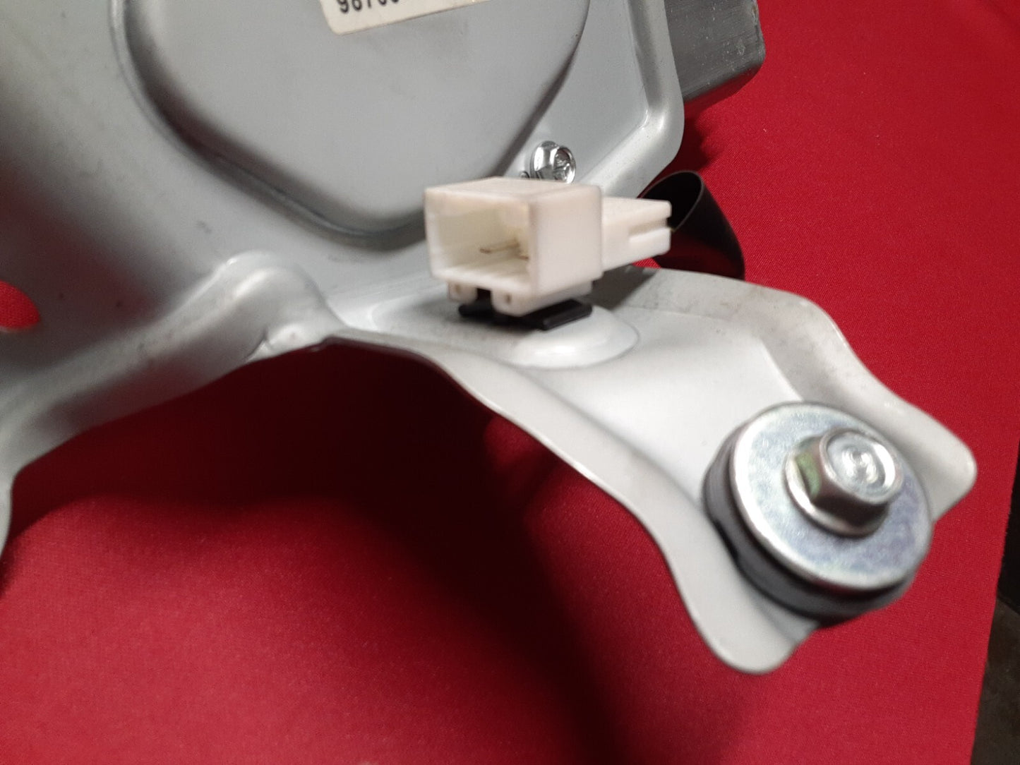 2012 - 2017 Hyundai Accent REAR Hatch Window Wiper Motor 	98700-1R000