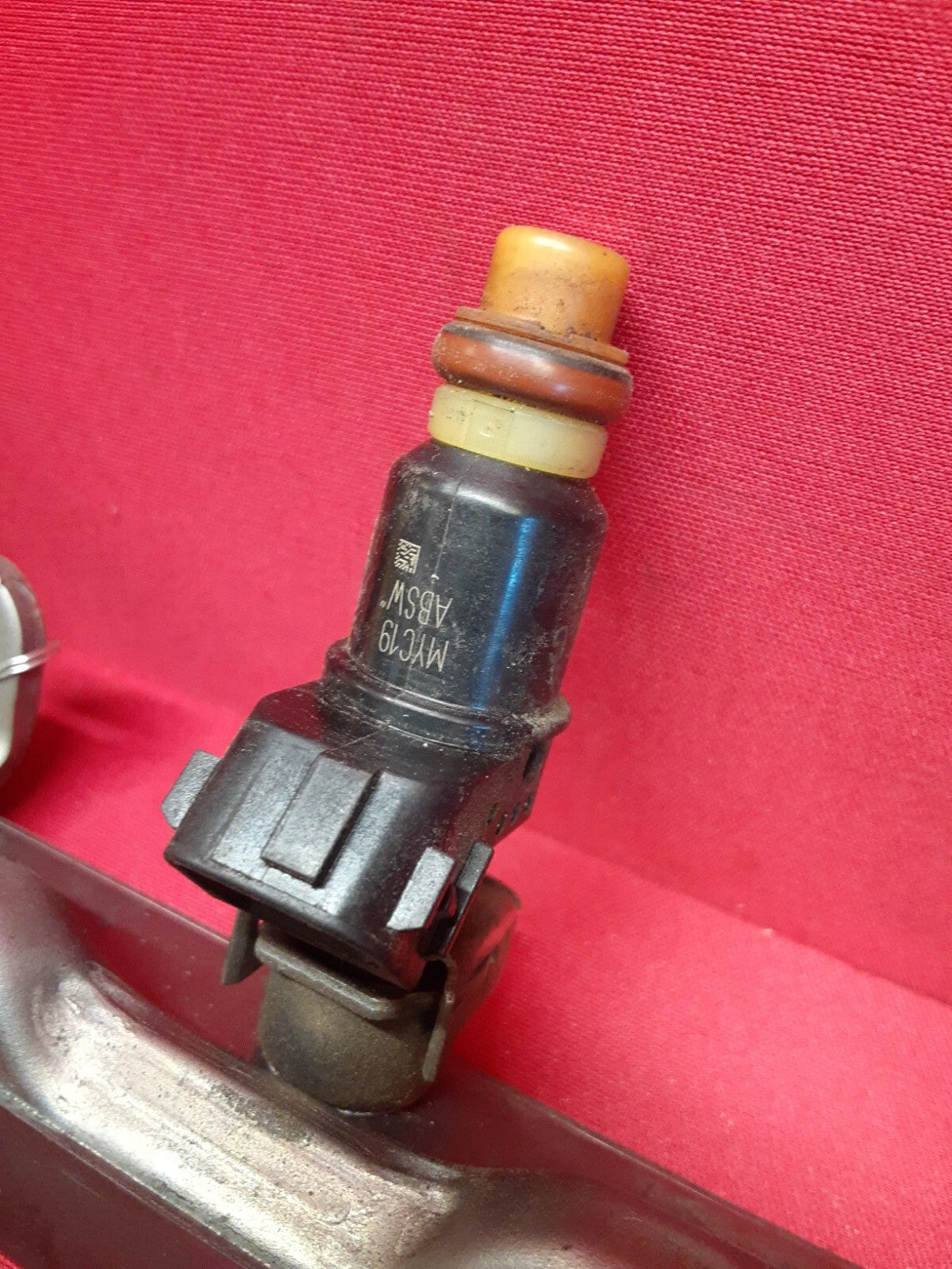 2005 - 2010 Honda Multiple Vehicle 6 Fuel Injectors & Rail Ramp - See Fitment