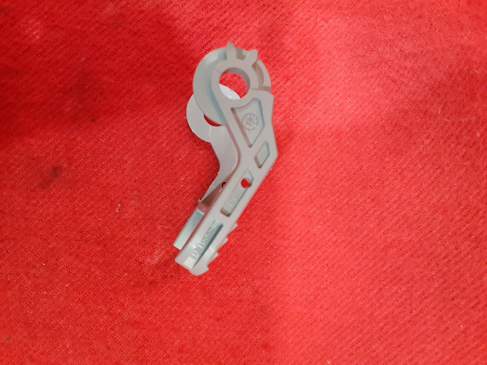 Land Rover / Jaguar Right Passenger Headlight Ballast Harness Clip Lock Grey