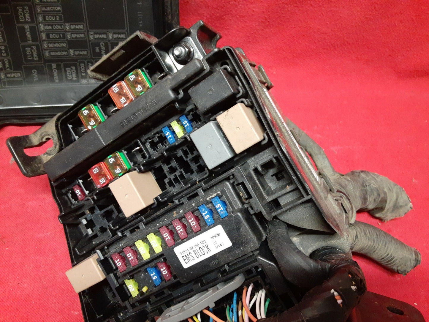 2011 2012 Hyundai Elantra Engine Fuse Box Relay Junction Block 91205-3X221