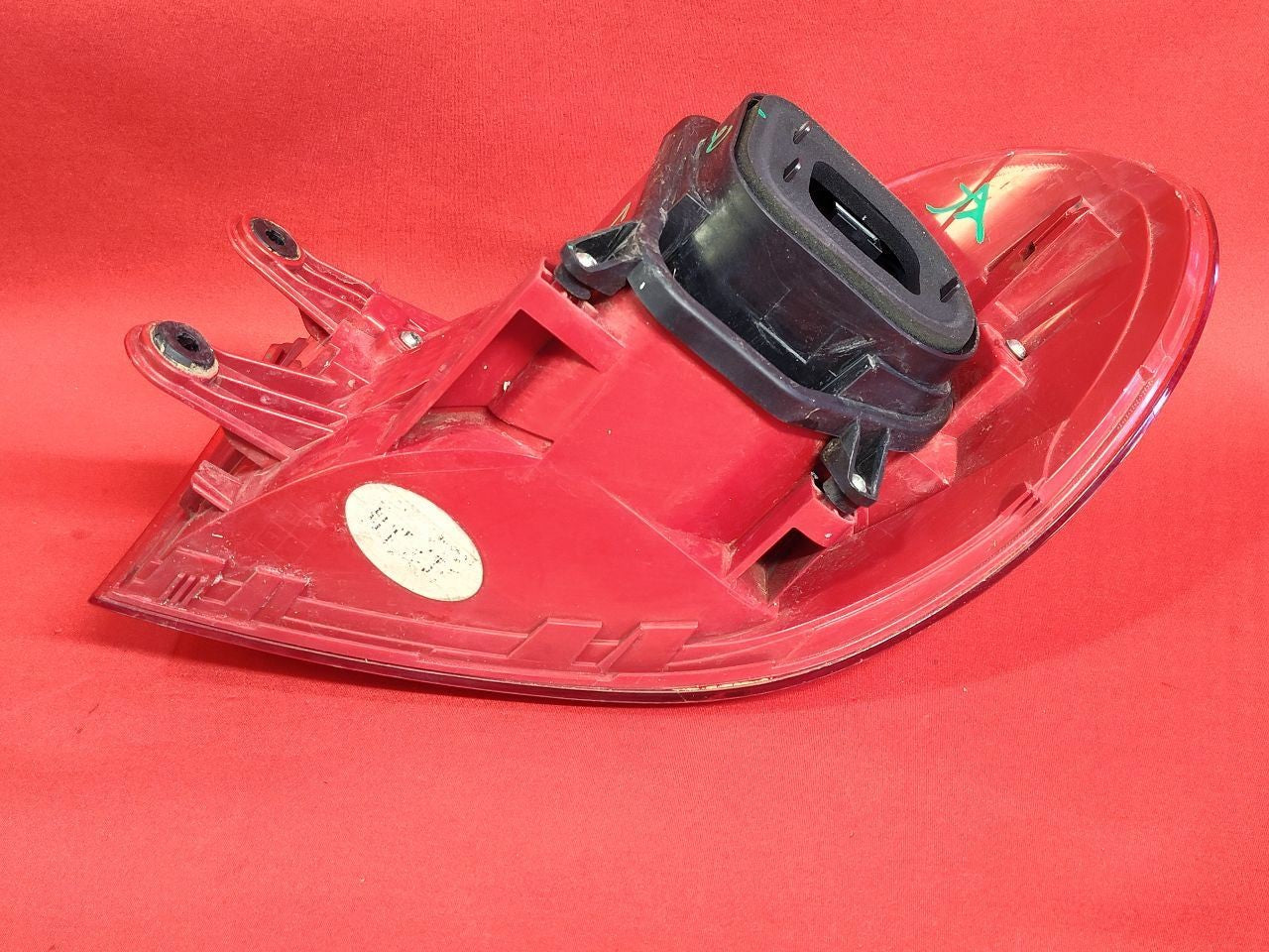 2012-2018 VW Volkswagen Tiguan LEFT DRIVER Outer Quarter Tail Light Lamp