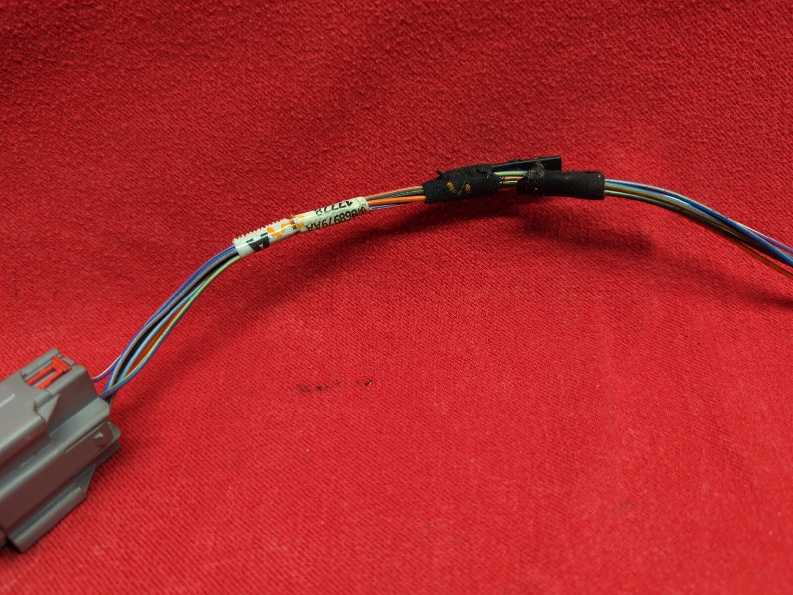 2005 2006 2007 2008 Chrysler Pacifica REAR Center Console Panel Wiring Harness