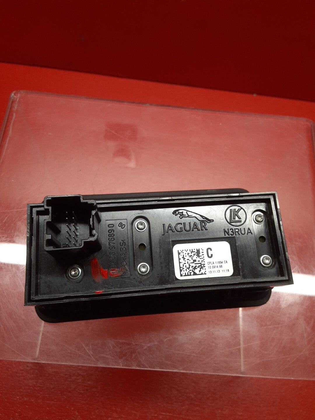 2013-2018 Range Rover Sport Liftgate Release Switch LR038676