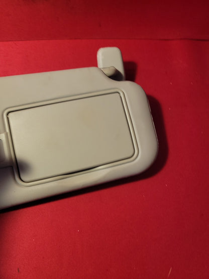 2010 - 2013 Kia Soul Sun visor Right Passenger side 85220-2K260QW