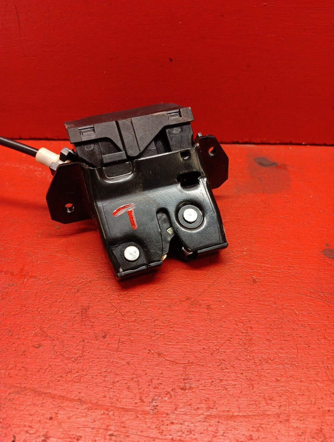 2003-2011 Mercedes-Benz C230 Multi Vehicle Trunk Latch Lock  171-750-00-85