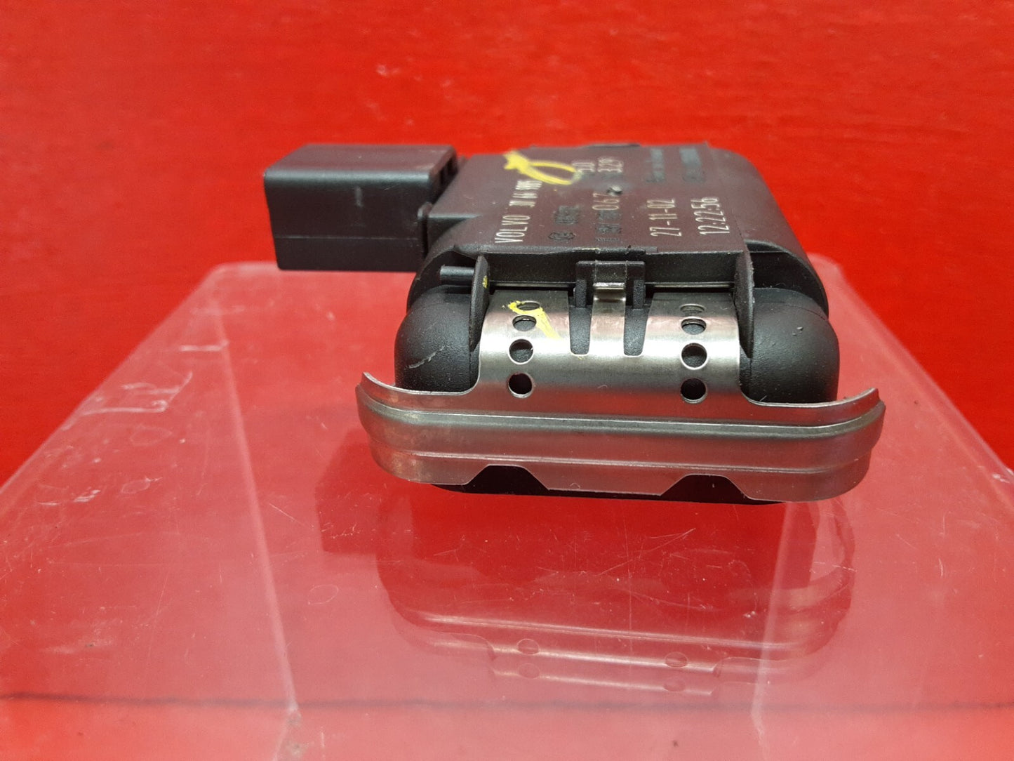 1999 - 2014 Volvo Multi Vehicle RAIN SENSOR 30649885 - See Fitment
