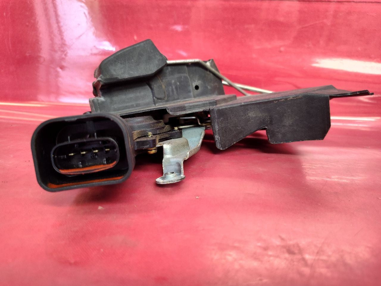 1997-2001 Lexus ES300 FRONT RIGHT PASSENGER Door Latch Lock Actuator Motor Set