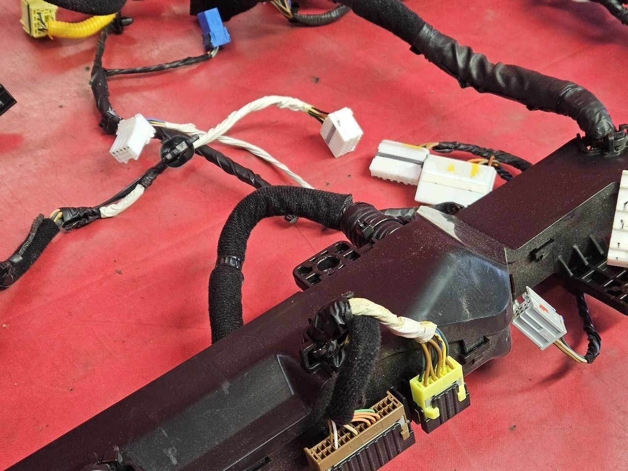 2019-2021 Kia Forte 2.0L NU A/T Instrument Panel Dash Wiring Harness Complete