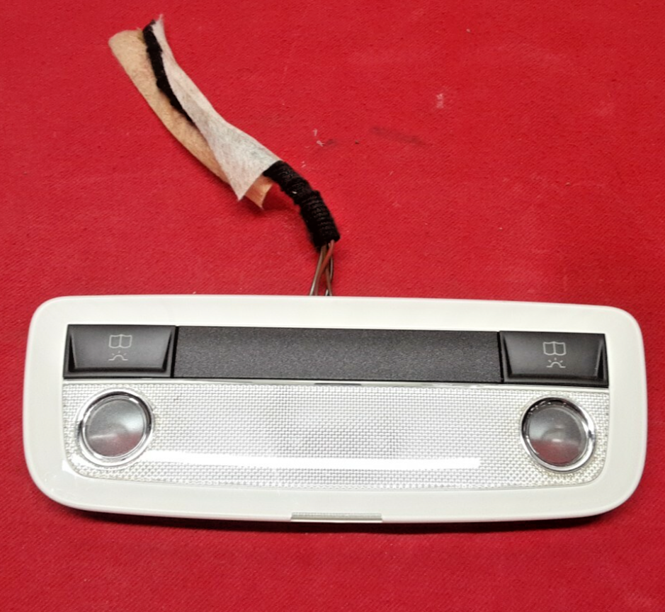 2008 - 2014 Mercedes C-Class Dome Light Reading Light w/ Black Button Trim